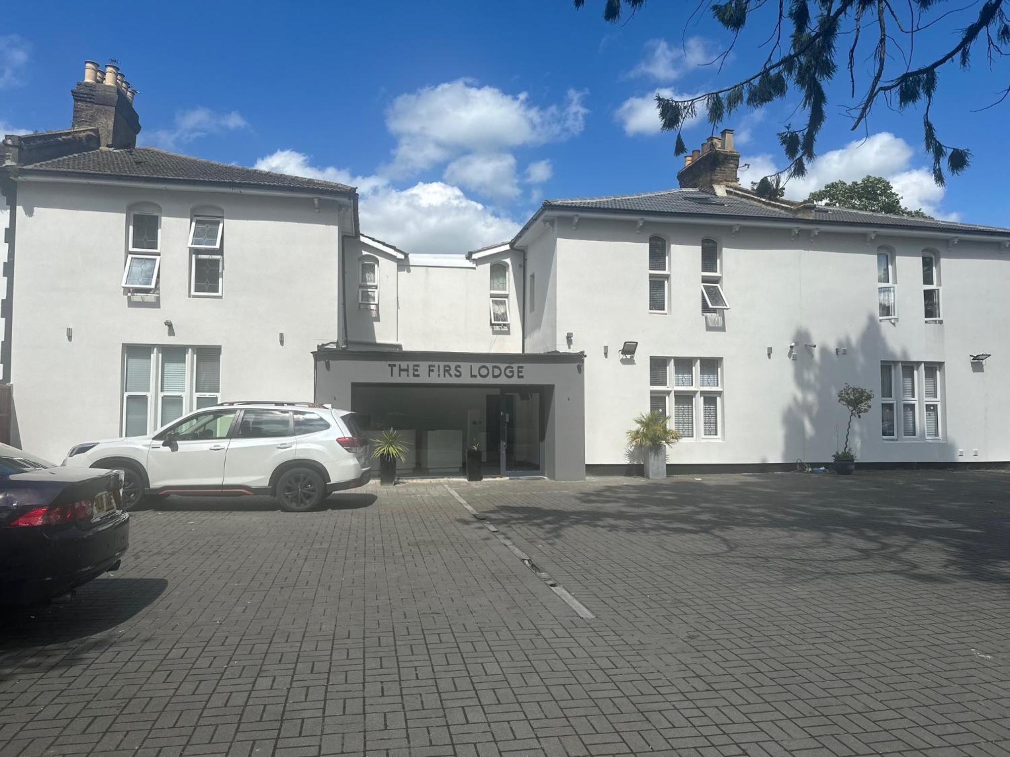 Oyo Firs Lodge London Heathrow Hounslow Zewnętrze zdjęcie