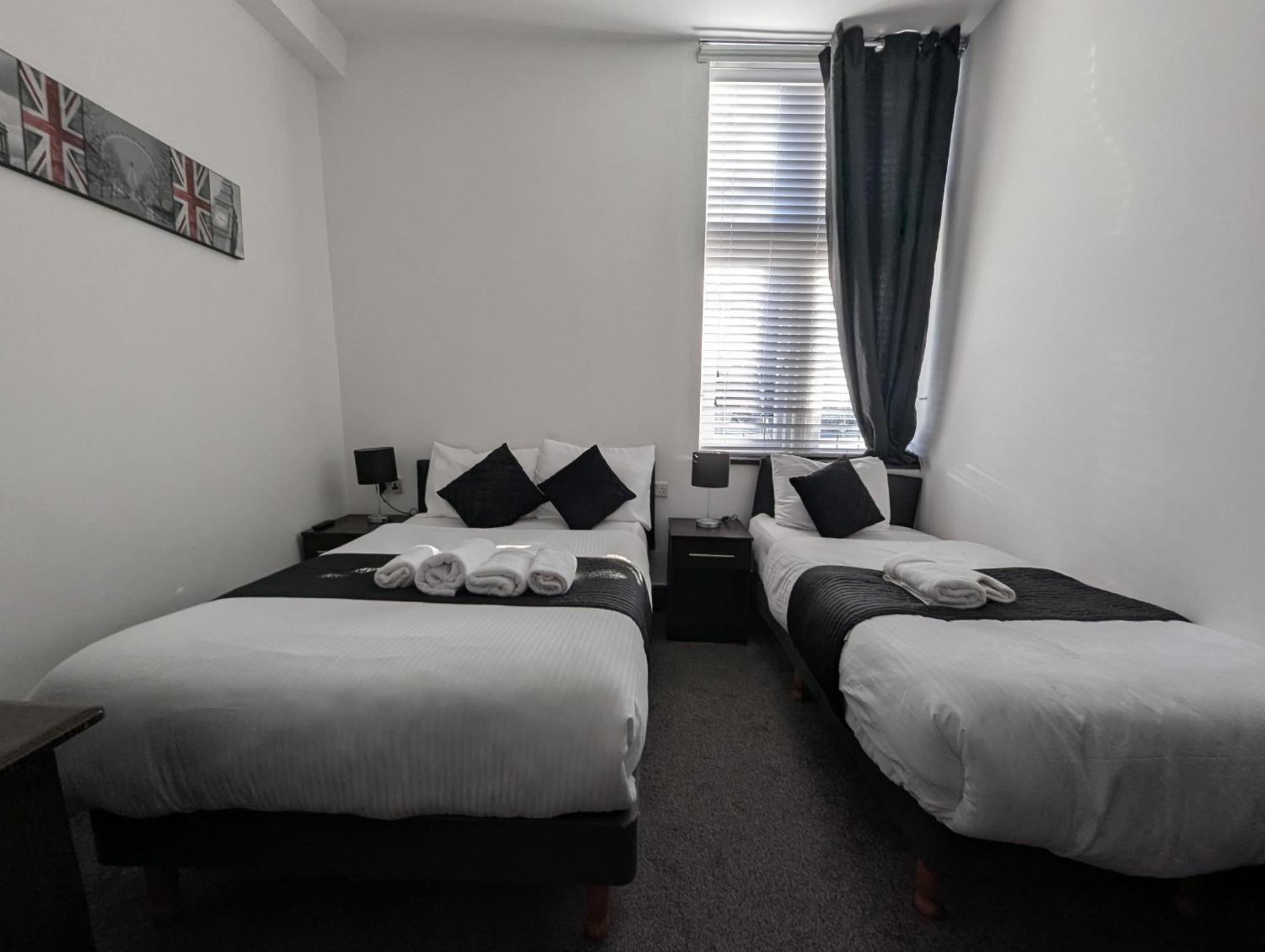 Oyo Firs Lodge London Heathrow Hounslow Zewnętrze zdjęcie