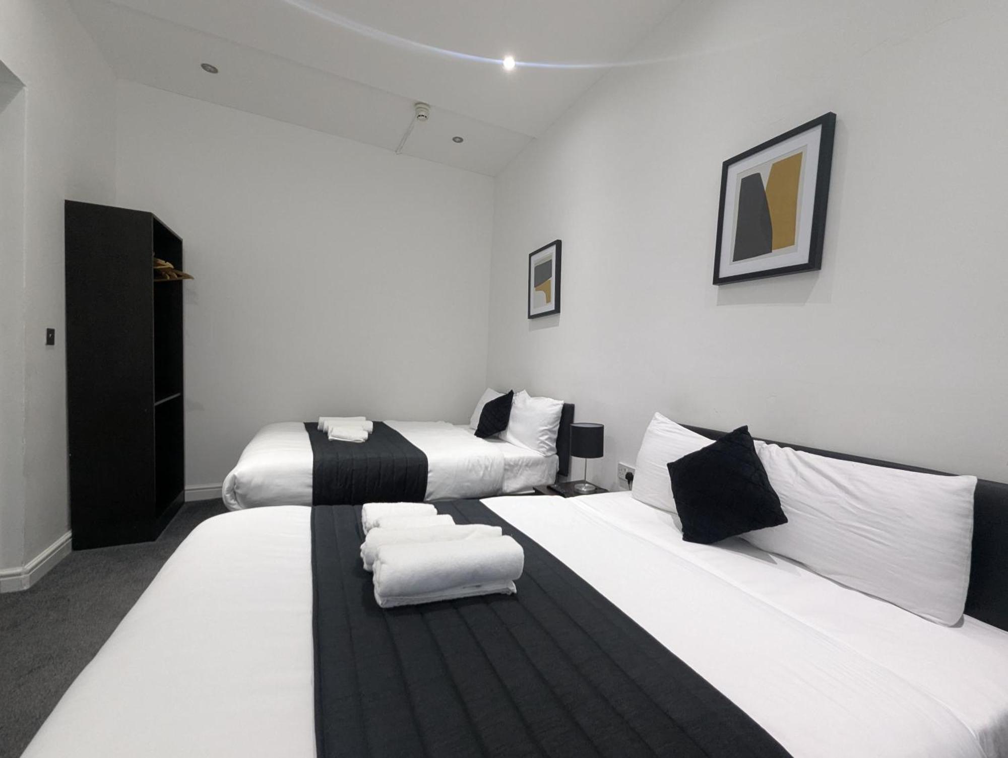 Oyo Firs Lodge London Heathrow Hounslow Zewnętrze zdjęcie