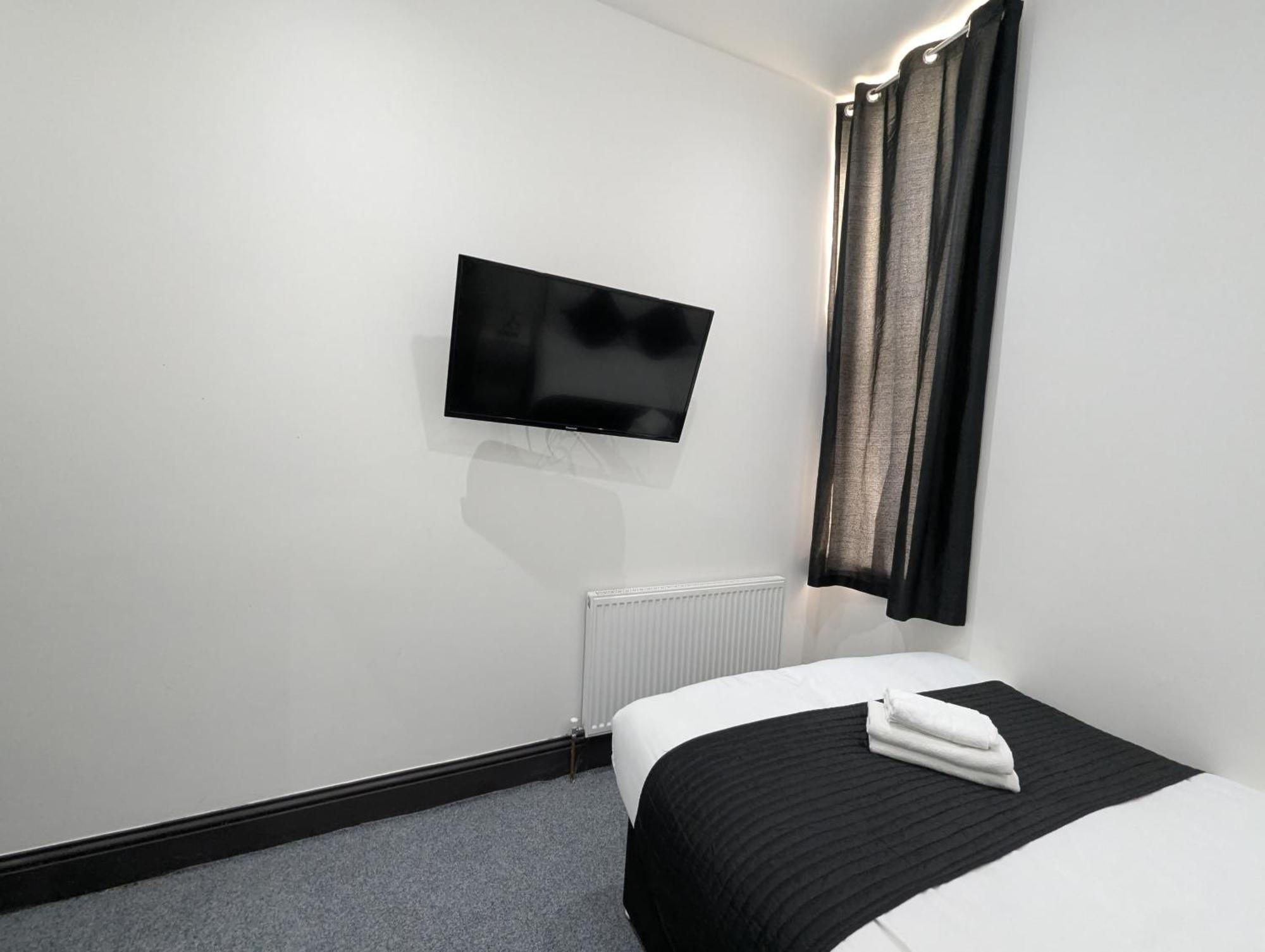 Oyo Firs Lodge London Heathrow Hounslow Zewnętrze zdjęcie