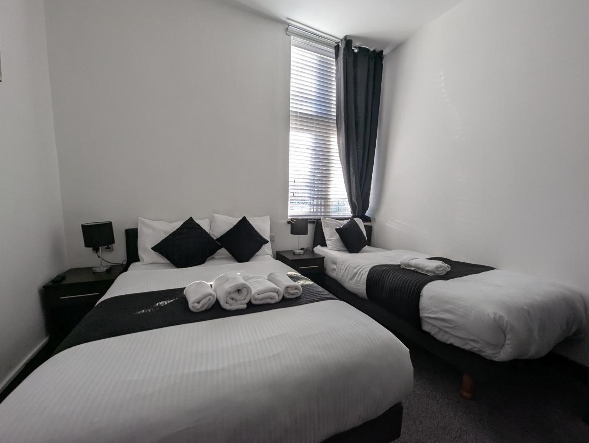 Oyo Firs Lodge London Heathrow Hounslow Zewnętrze zdjęcie