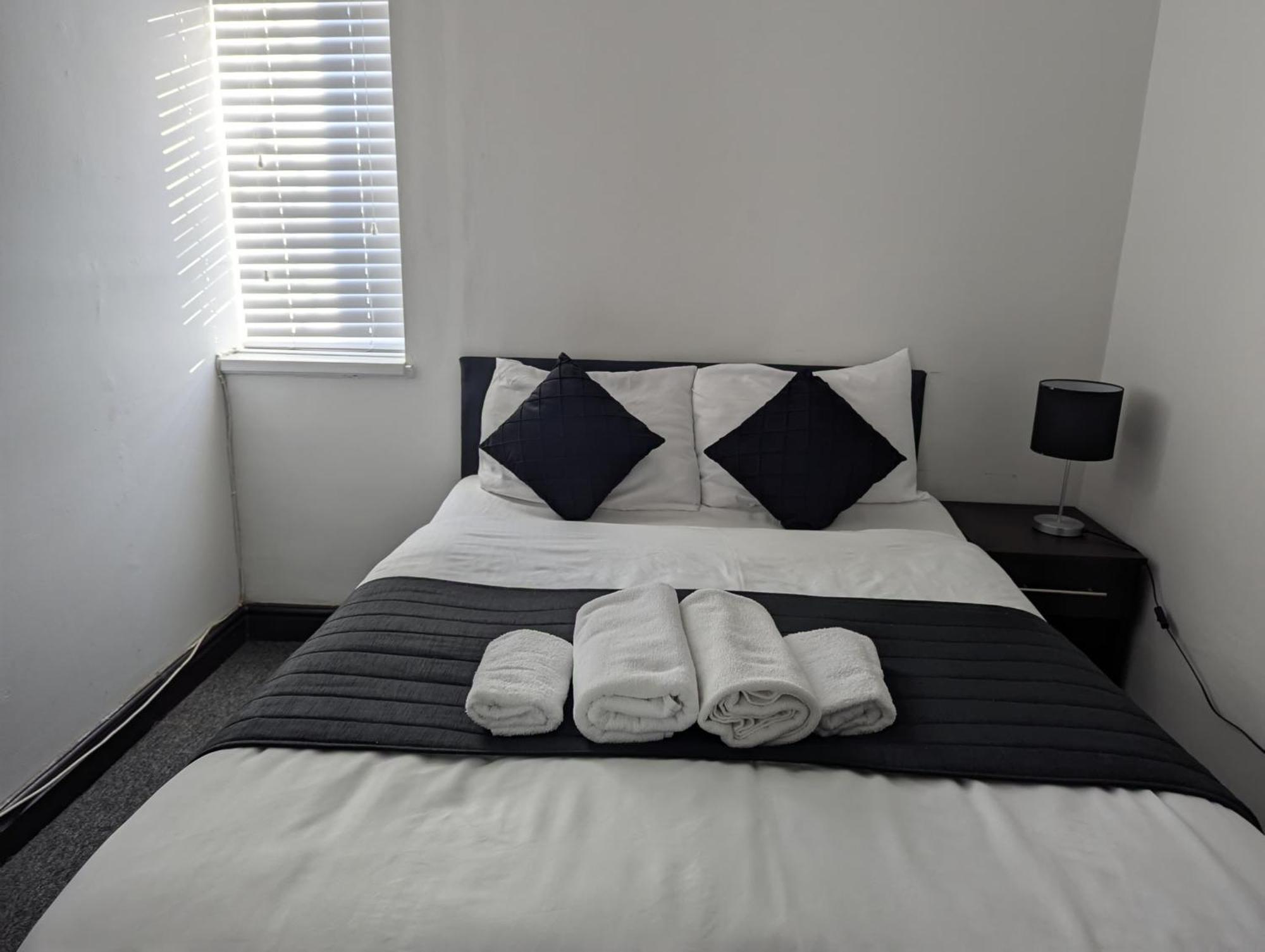 Oyo Firs Lodge London Heathrow Hounslow Zewnętrze zdjęcie