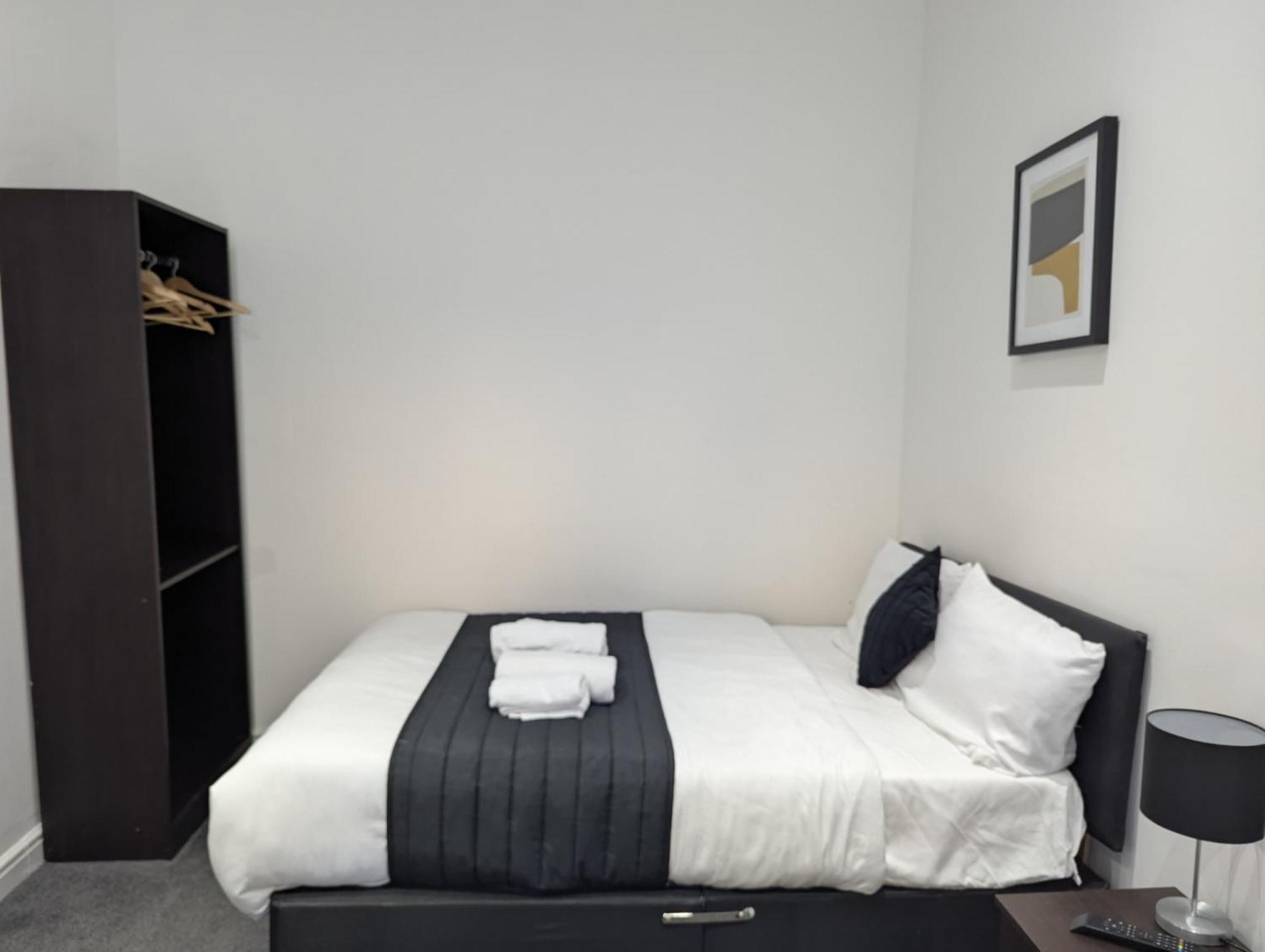 Oyo Firs Lodge London Heathrow Hounslow Zewnętrze zdjęcie